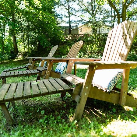 The Pines Of Dresden Bed and Breakfast Exteriör bild