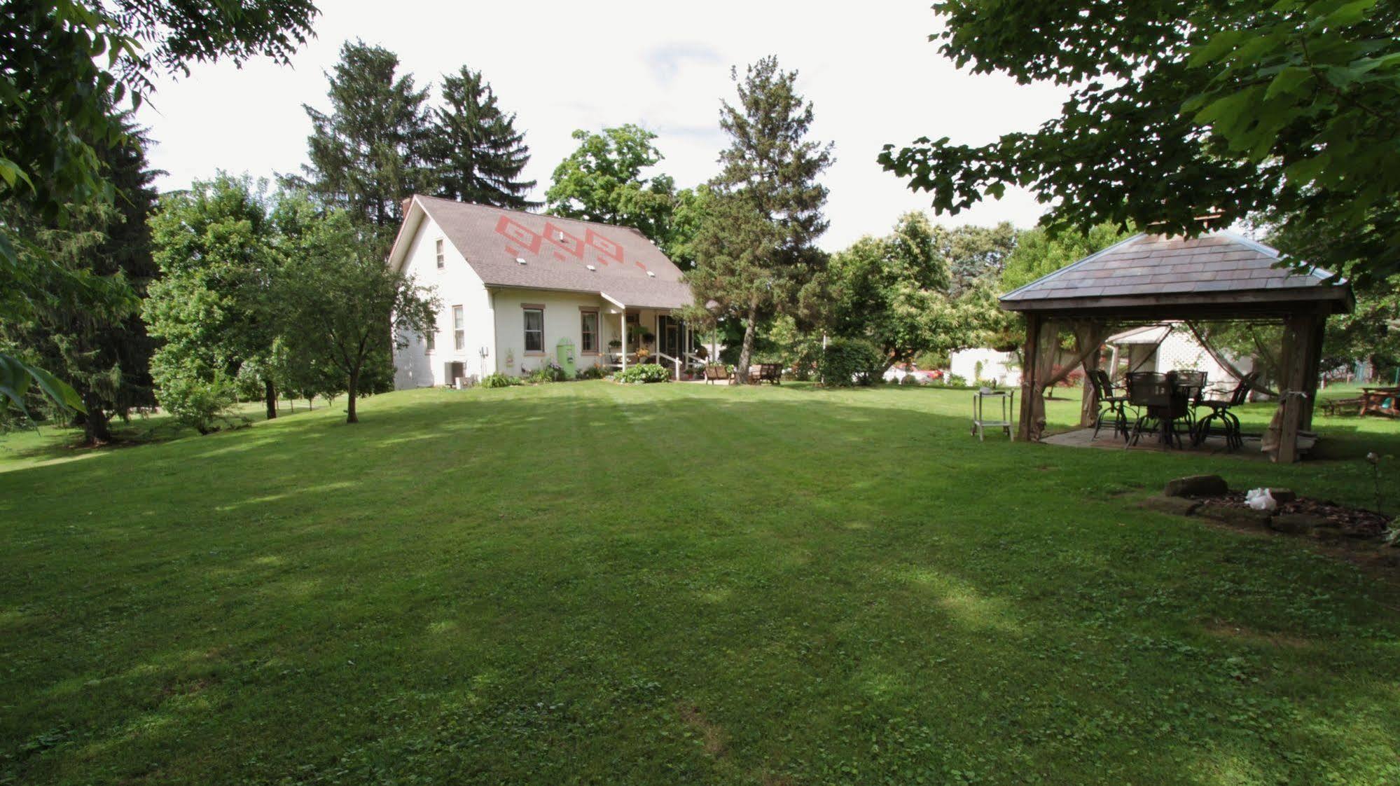 The Pines Of Dresden Bed and Breakfast Exteriör bild