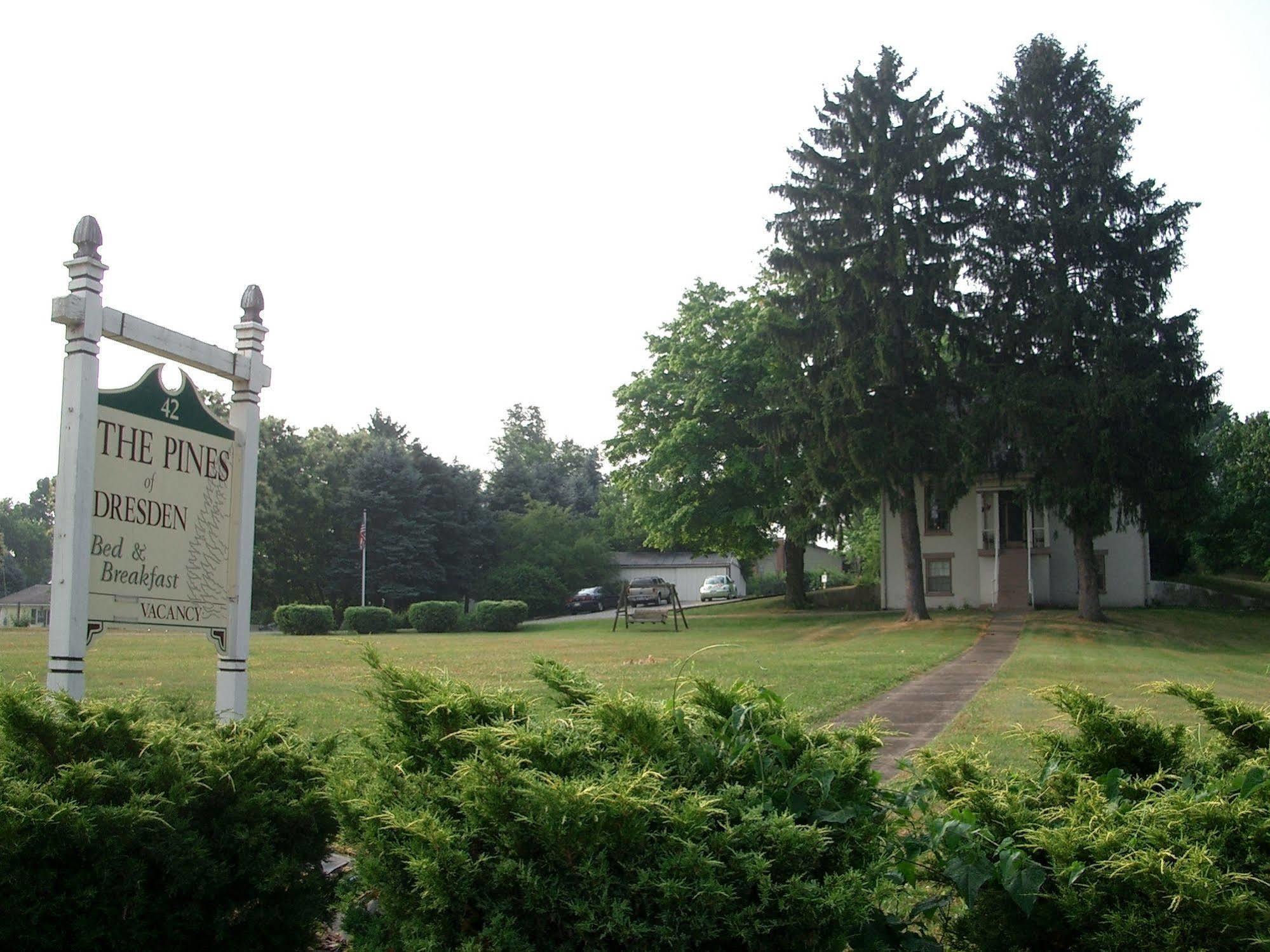 The Pines Of Dresden Bed and Breakfast Exteriör bild
